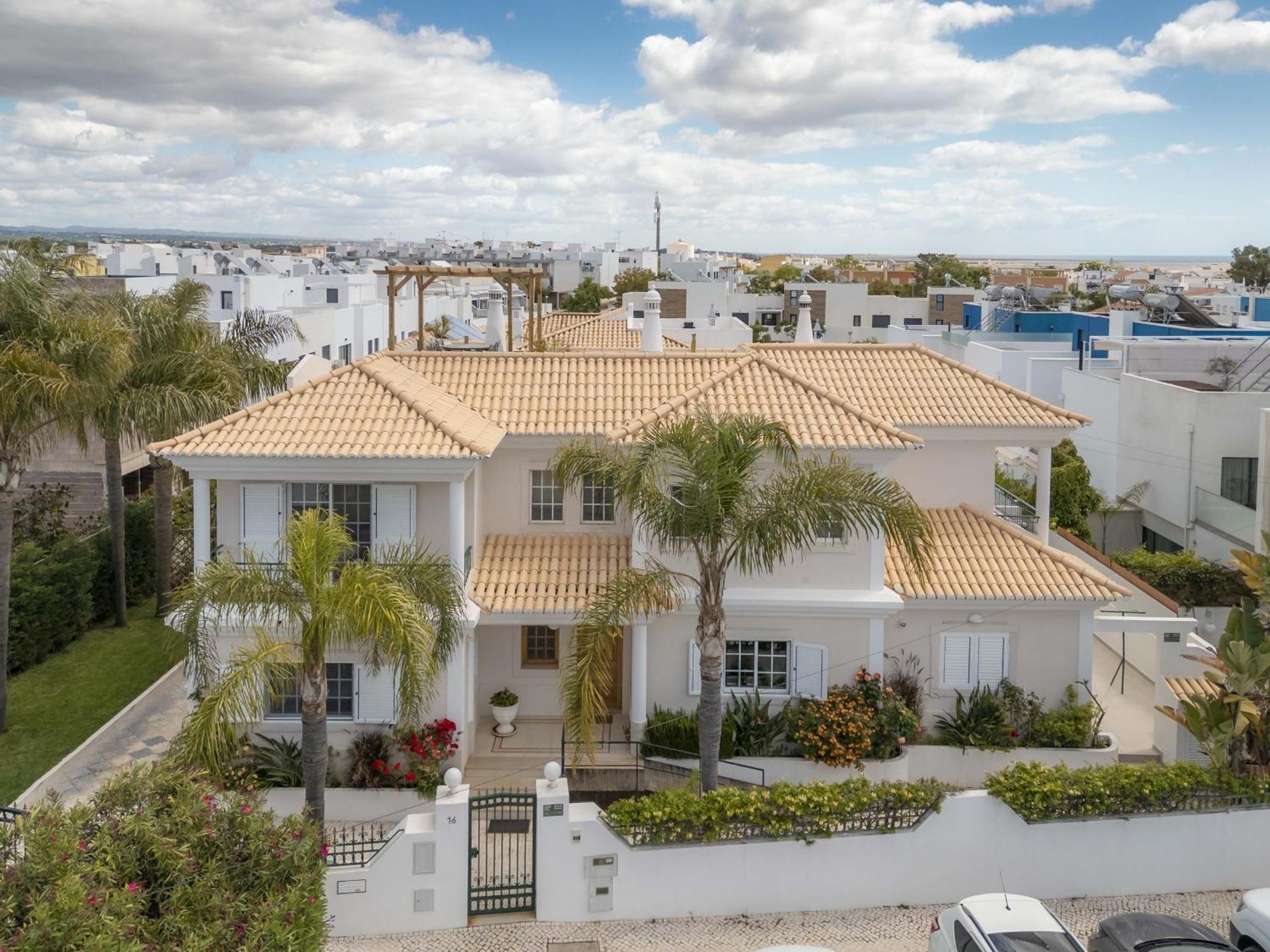 Lv Premier Algarve Fu1- Pool, Ac, Garden, Sea View Villa *
